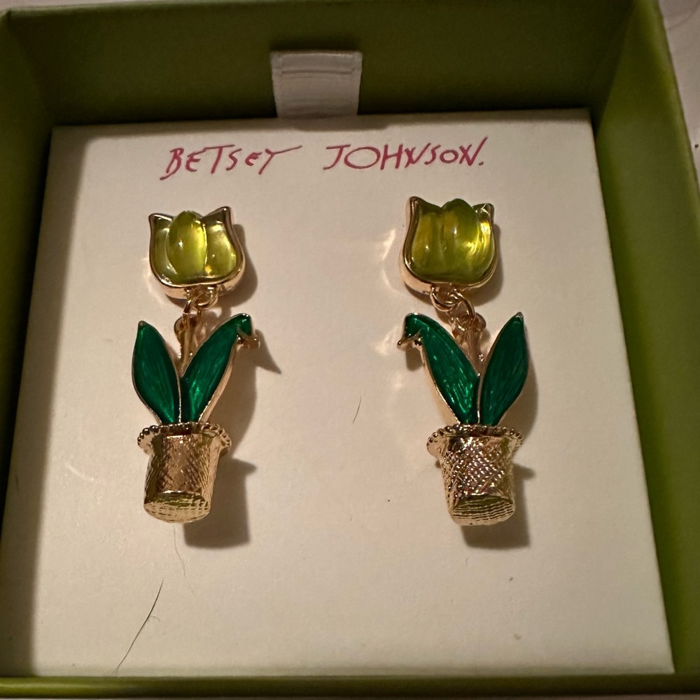 NWT Betsey Johnson Earrings